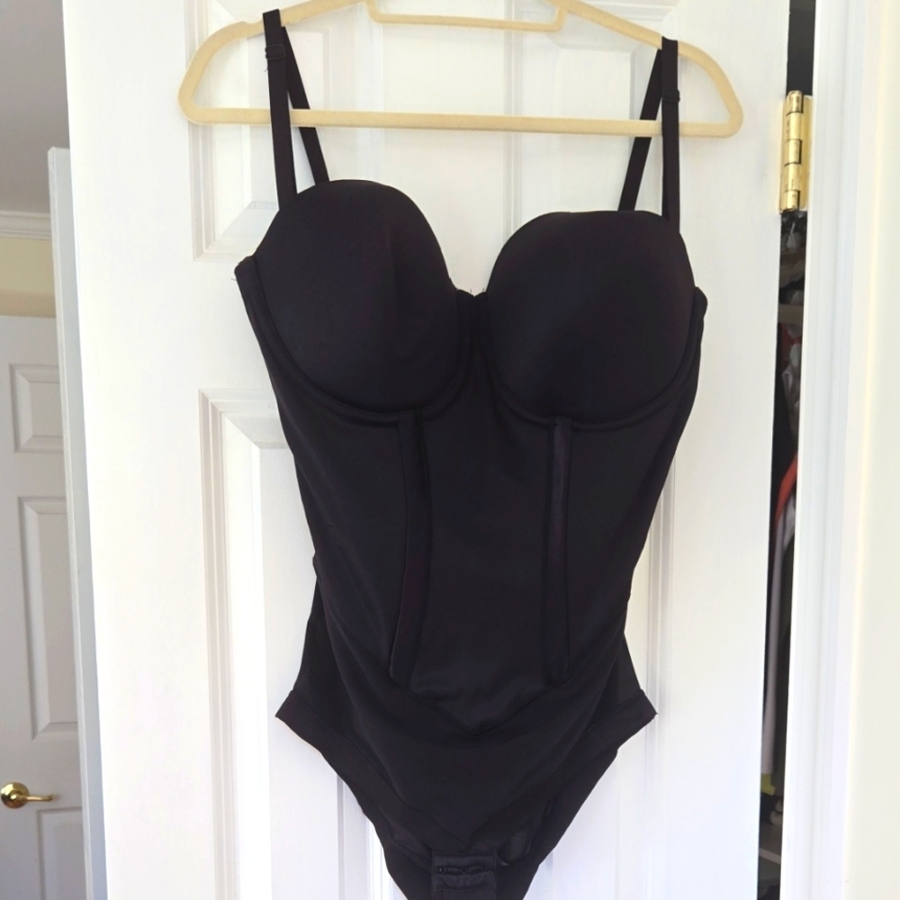 Maidenform Shapewear 40D, Black, EUC. Fab Support,  Tummy control.